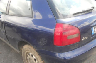 Retroviseur droit AUDI A3 1