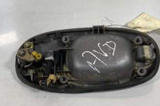 Poignee porte avant droit HYUNDAI TUCSON 1