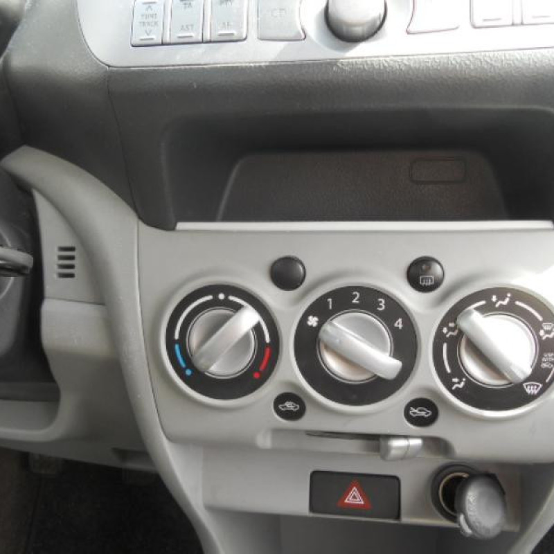 Serrure avant gauche SUZUKI ALTO 3 Photo n°8