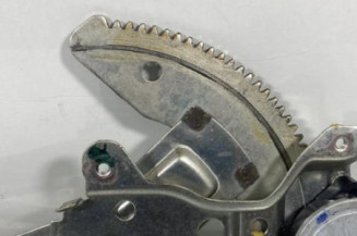 Leve vitre electrique avant gauche SUZUKI ALTO 3