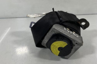 Pretensionneur de ceinture avant gauche VOLKSWAGEN GOLF 4