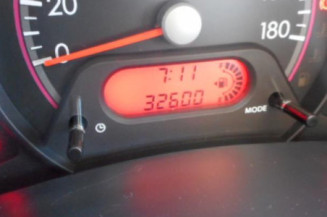 Leve vitre electrique avant gauche SUZUKI ALTO 3