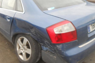Retroviseur droit AUDI A4 2