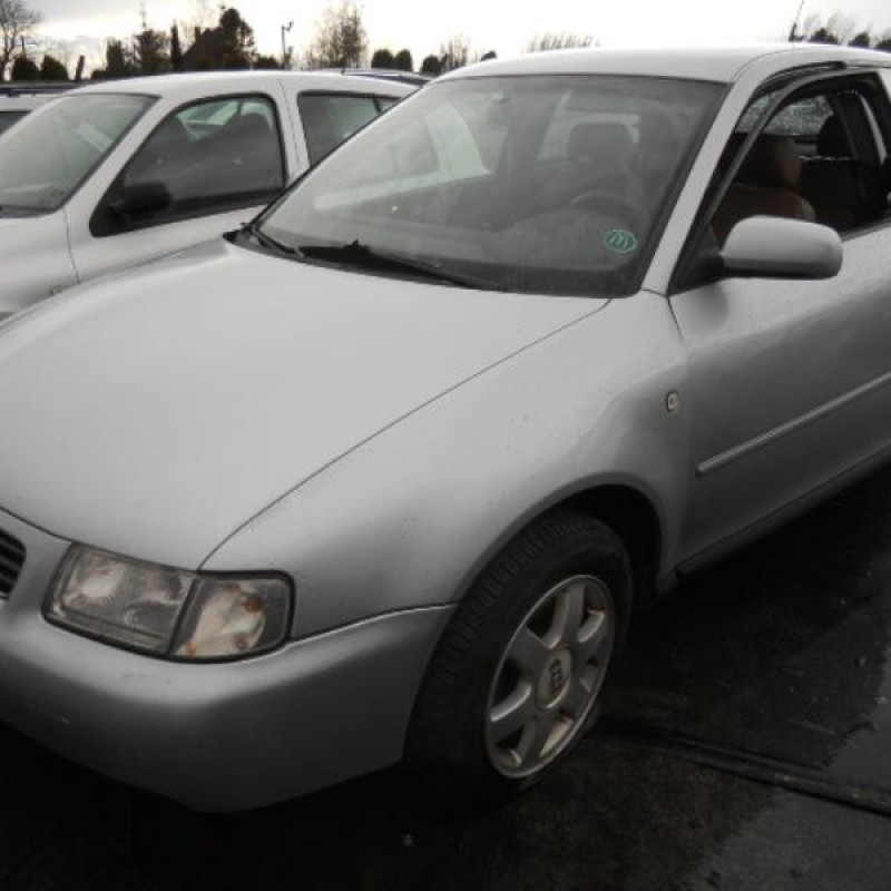 Retroviseur droit AUDI A3 1 Photo n°4