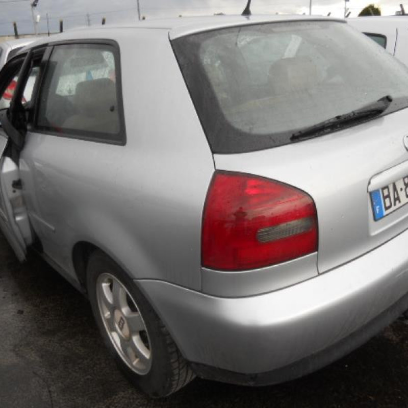 Retroviseur droit AUDI A3 1 Photo n°7
