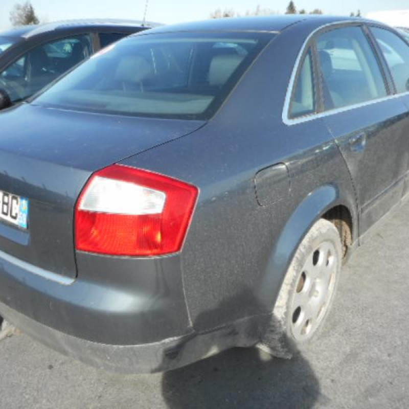 Porte avant droit AUDI A4 2 Photo n°6
