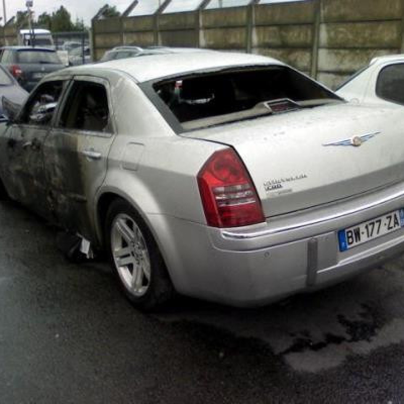 Malle/Hayon arriere CHRYSLER 300C Photo n°5