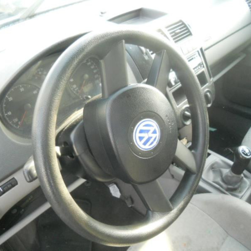 Malle/Hayon arriere VOLKSWAGEN POLO 4 Photo n°7