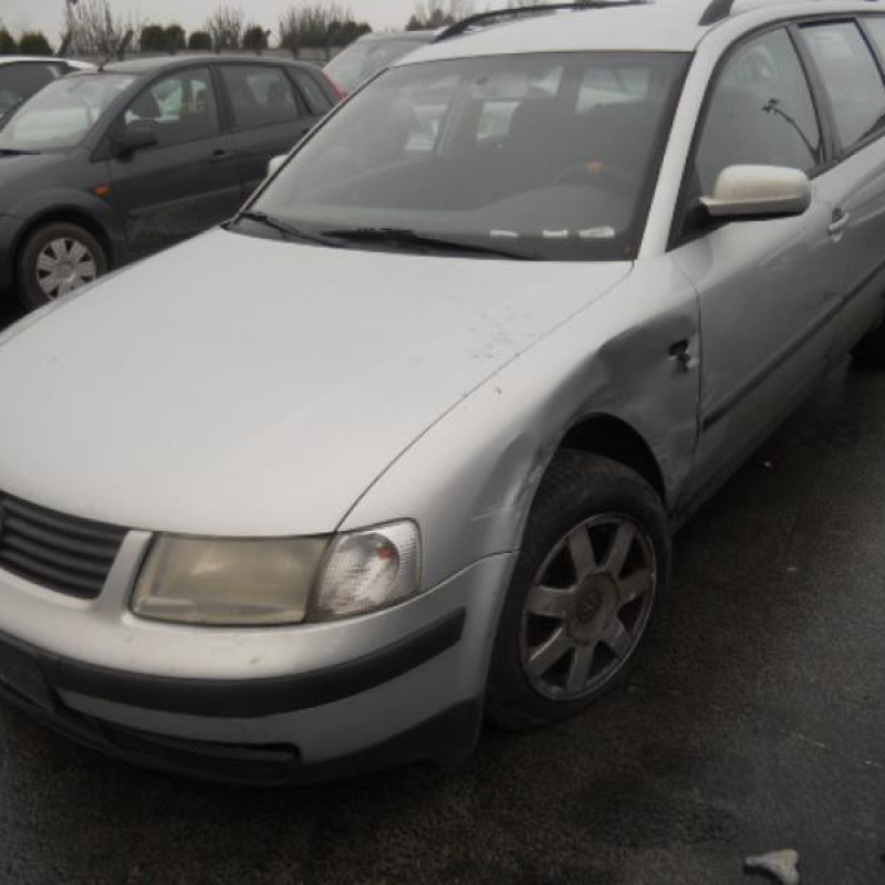 Porte arriere gauche VOLKSWAGEN PASSAT 4 Photo n°3