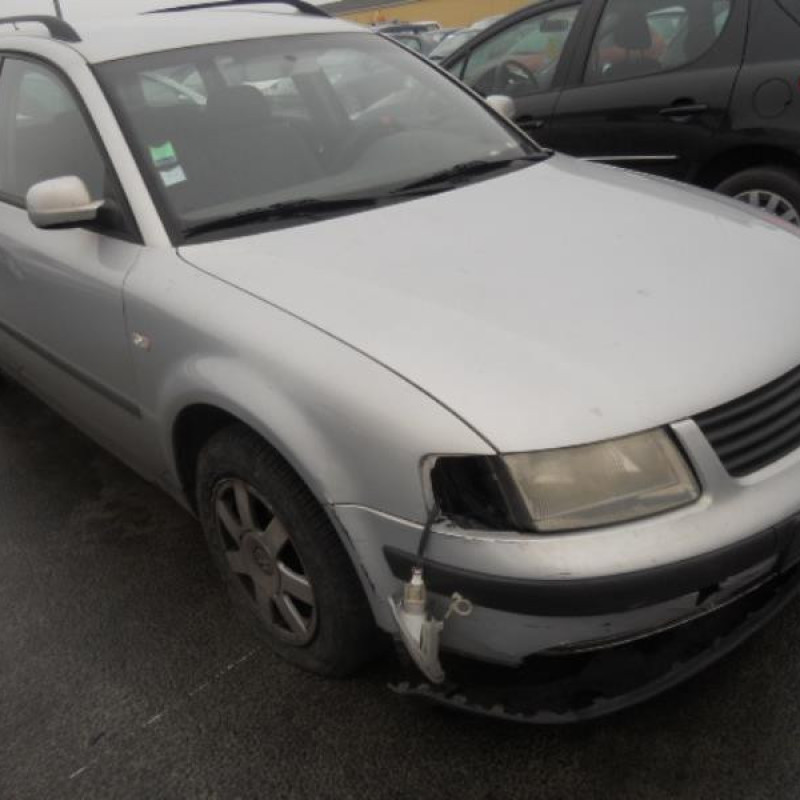 Porte arriere gauche VOLKSWAGEN PASSAT 4 Photo n°4