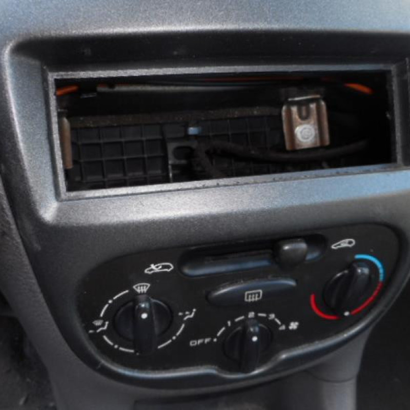 Bloc ABS (freins anti-blocage) PEUGEOT 206 Photo n°7