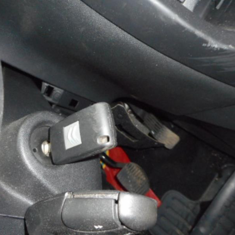 Serrure avant droit CITROEN C3 2 Photo n°9