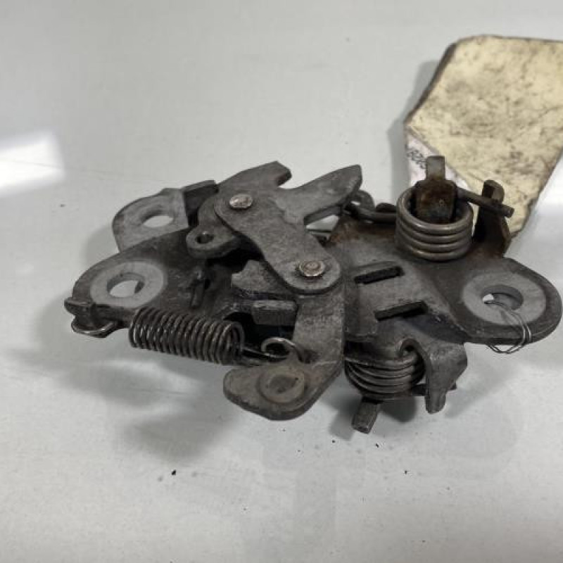 Fermeture de capot PEUGEOT 605 Photo n°3