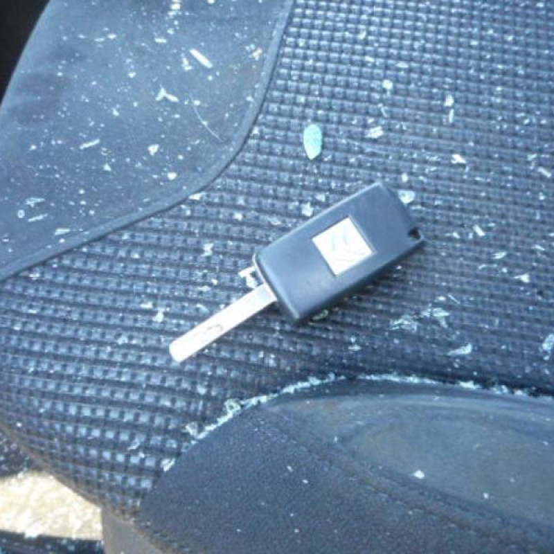 Interrupteur de leve vitre avant droit CITROEN C3 2 Photo n°10