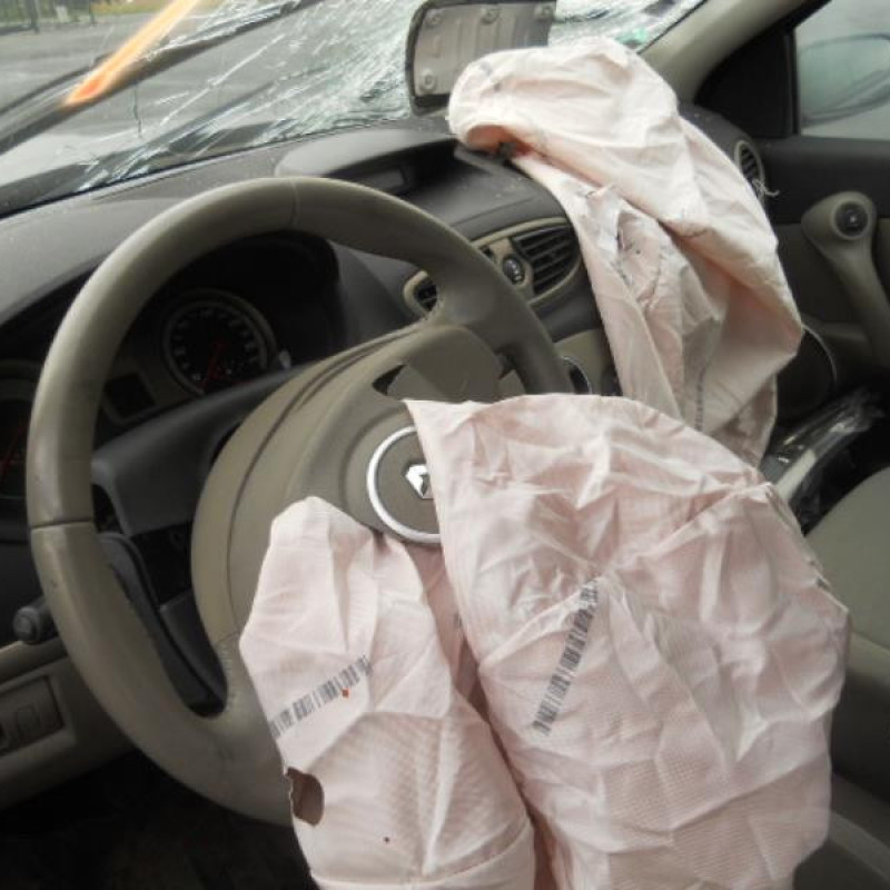Bloc ABS (freins anti-blocage) RENAULT CLIO 3 Photo n°6