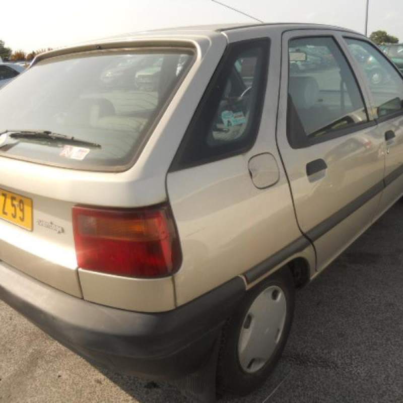 Malle/Hayon arriere CITROEN ZX Photo n°4