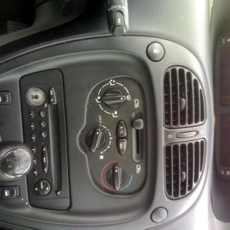 Bloc ABS (freins anti-blocage) CITROEN XSARA PICASSO Photo n°8
