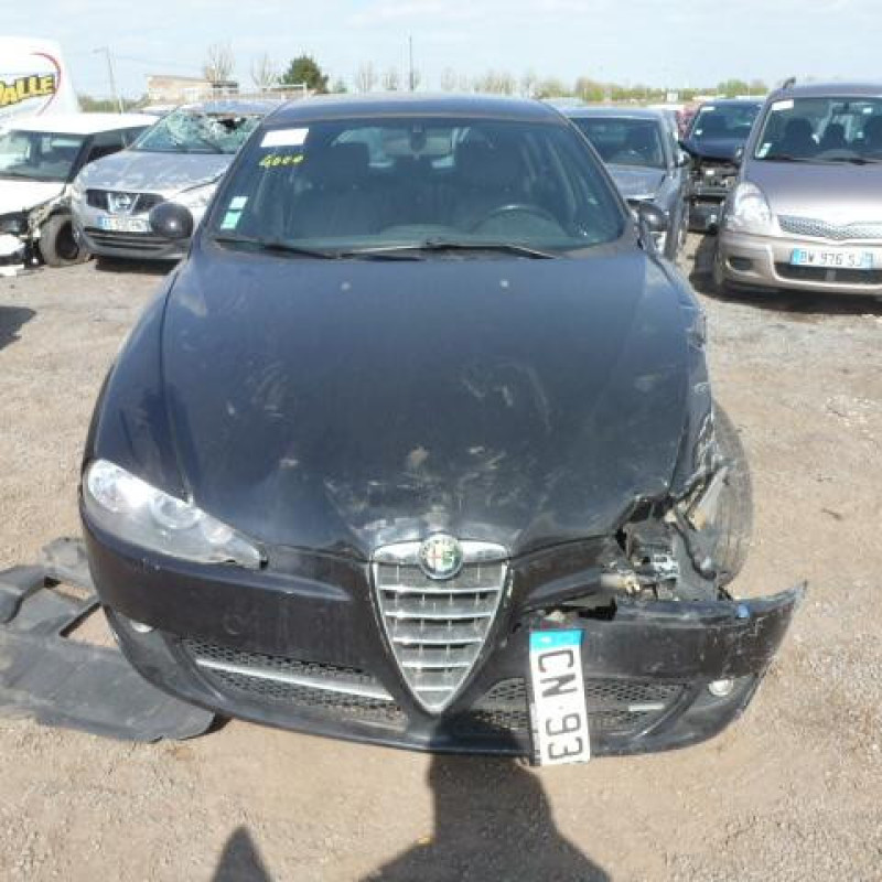 Feu arriere secondaire gauche (feux) ALFA ROMEO 147 Photo n°4