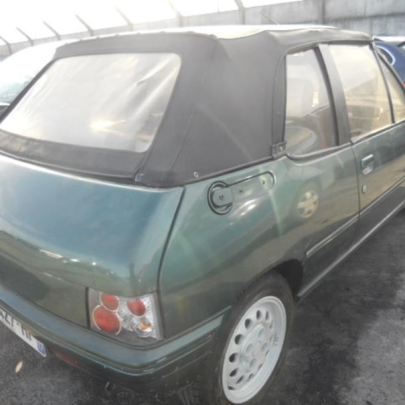 Retroviseur droit PEUGEOT 205 Photo n°6