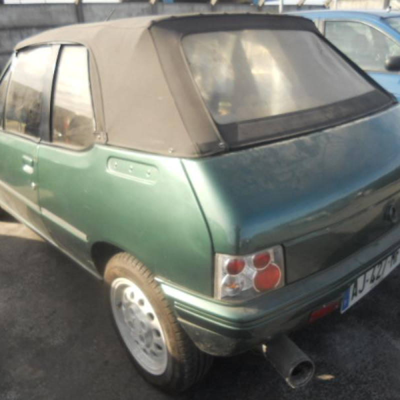 Retroviseur droit PEUGEOT 205 Photo n°7