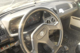 Retroviseur droit PEUGEOT 205