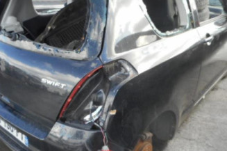Retroviseur droit SUZUKI SWIFT 3