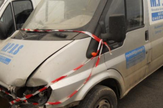Leve vitre electrique avant droit FORD TRANSIT 3
