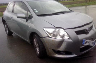 Bras essuie glace arriere TOYOTA AURIS 1
