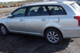 Retroviseur droit TOYOTA AVENSIS 2