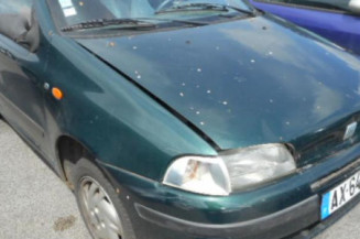 Optique avant secondaire gauche (feux)(clignotant) FIAT PUNTO 1