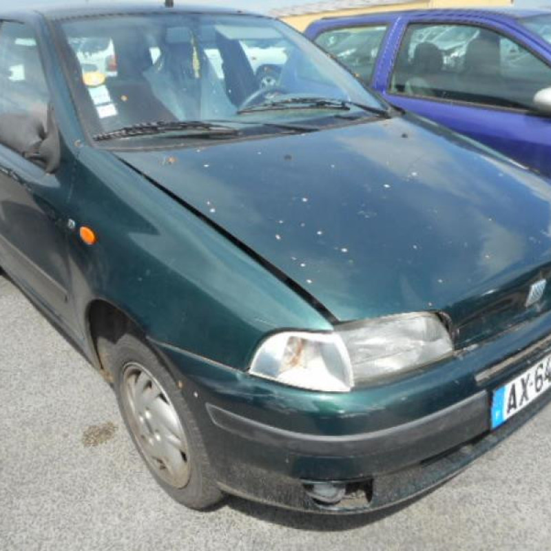 Optique avant secondaire gauche (feux)(clignotant) FIAT PUNTO 1 Photo n°4