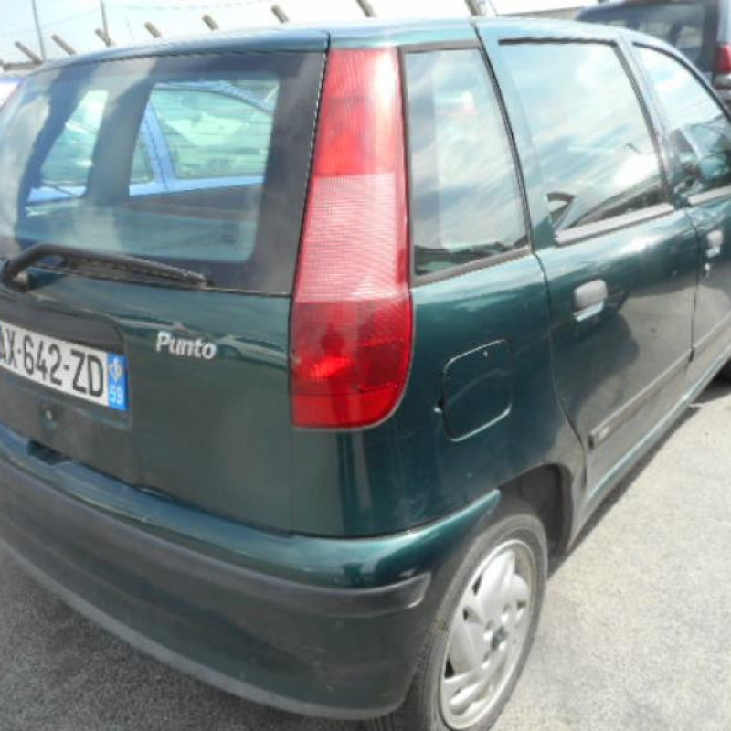 Optique avant secondaire gauche (feux)(clignotant) FIAT PUNTO 1 Photo n°5