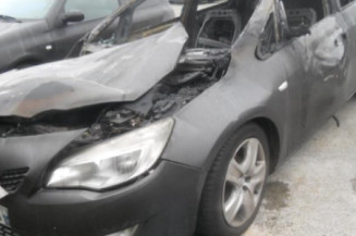 Trappe d'essence OPEL ASTRA J