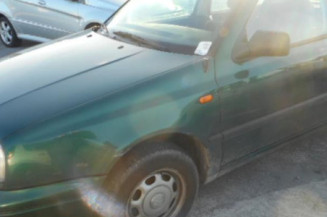Retroviseur gauche VOLKSWAGEN GOLF 3