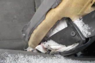 Bras essuie glace avant droit VOLKSWAGEN POLO 4