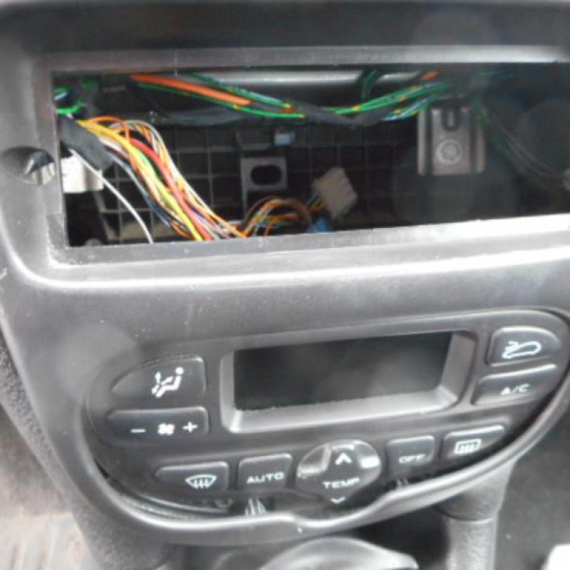 Bloc ABS (freins anti-blocage) PEUGEOT 206 Photo n°6