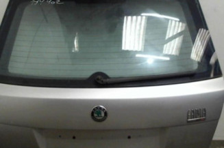 Malle/Hayon arriere SKODA FABIA 1 Photo n°1