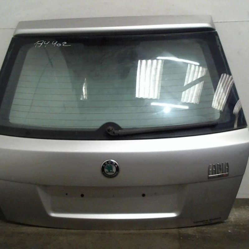 Malle/Hayon arriere SKODA FABIA 1 Photo n°1