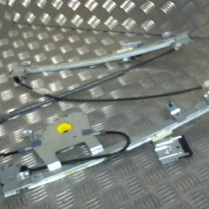 Leve vitre electrique avant gauche FORD FOCUS 1 Photo n°1