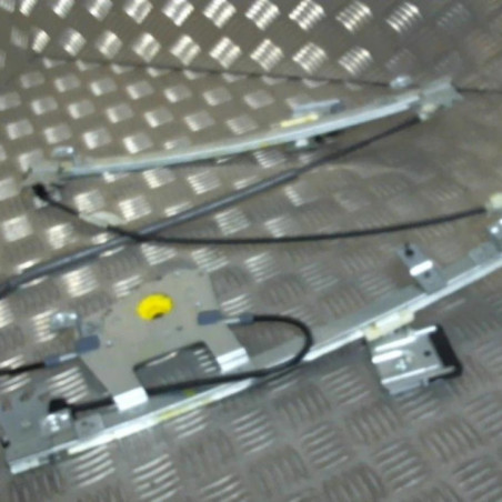 Leve vitre electrique avant gauche FORD FOCUS 1 Photo n°1