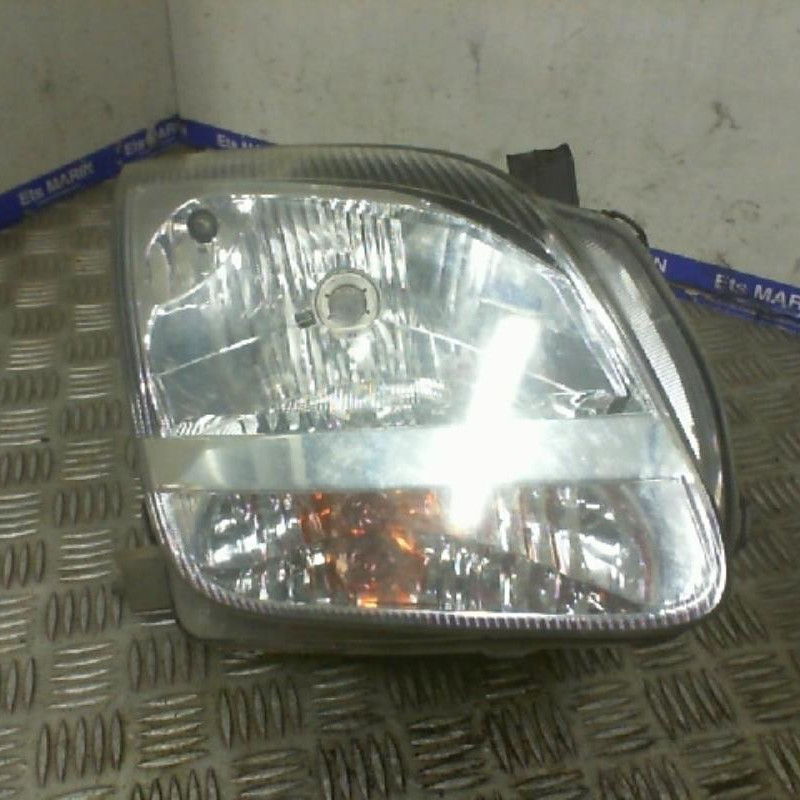 Optique avant principal droit (feux)(phare) SUZUKI IGNIS 2 Photo n°1