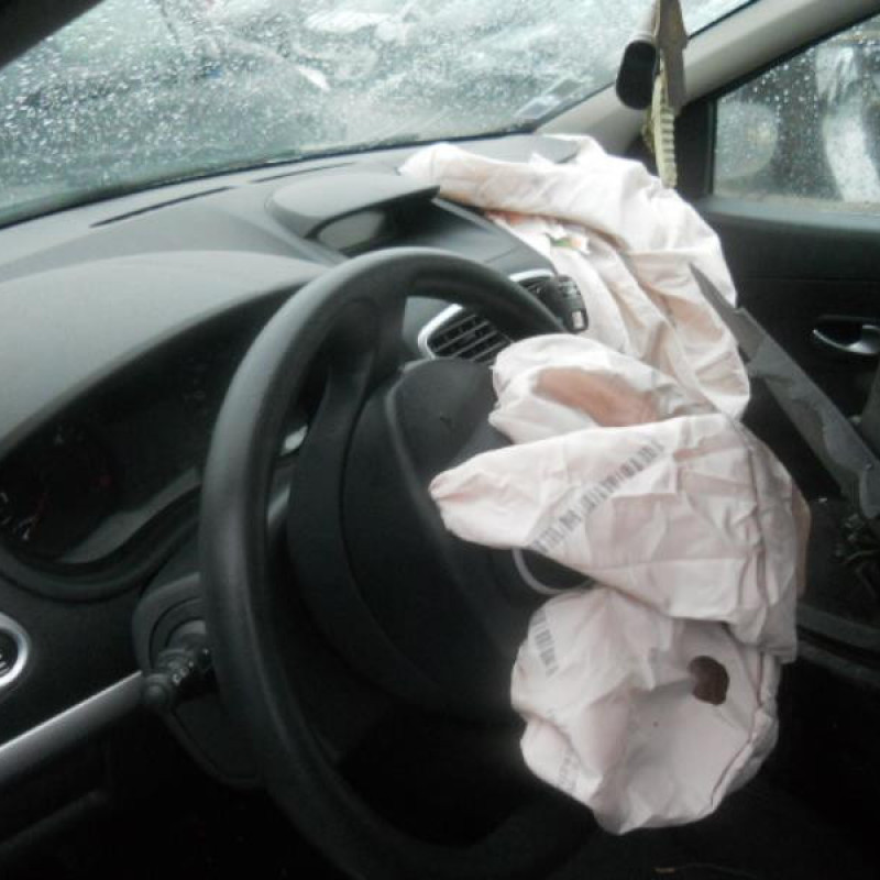 Bloc ABS (freins anti-blocage) RENAULT CLIO 3 Photo n°8