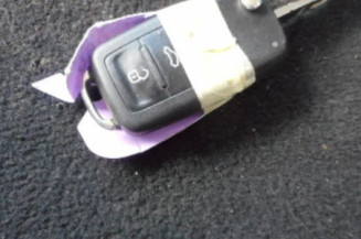 Serrure avant droit VOLKSWAGEN POLO 5