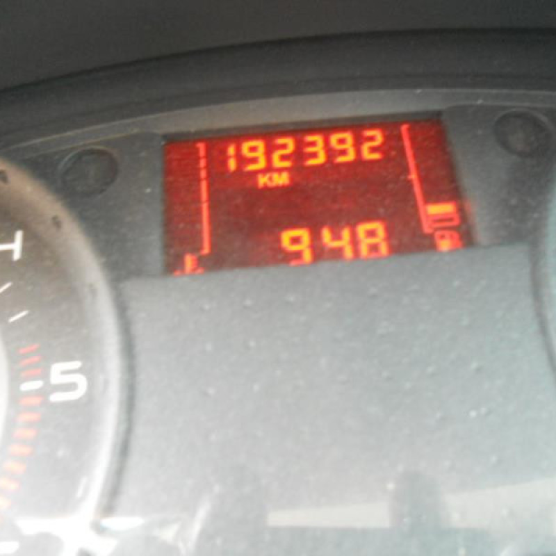 Boitier air bag RENAULT CLIO 3 Photo n°10