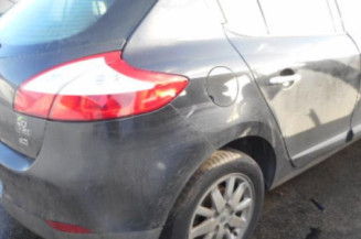 Pretensionneur de ceinture avant droit RENAULT MEGANE 3