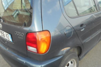 Retroviseur droit VOLKSWAGEN POLO 3