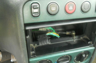 Interrupteur de leve vitre avant droit CITROEN BERLINGO 1