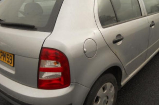 Malle/Hayon arriere SKODA FABIA 1
