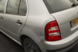 Malle/Hayon arriere SKODA FABIA 1