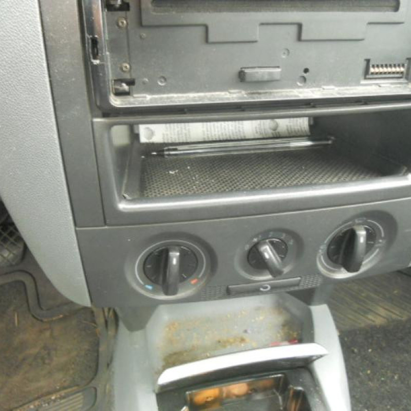 Malle/Hayon arriere SKODA FABIA 1 Photo n°7